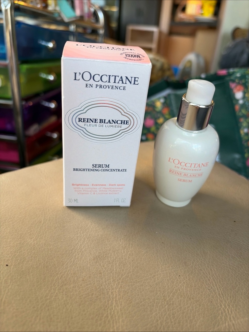 L'Occitane Reine Blanche Brightening Serum - 30 ml.  New in box!